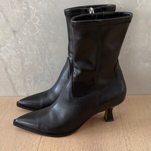 Dolce Vita Arya Black leather booties